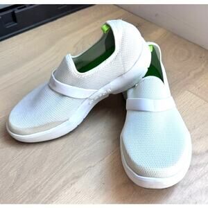 OOFOS Shoes OOmg Low Fibre Women White and Green size 10